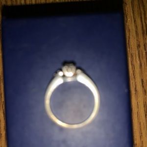Woman’s 10k white gold ring. Size 8